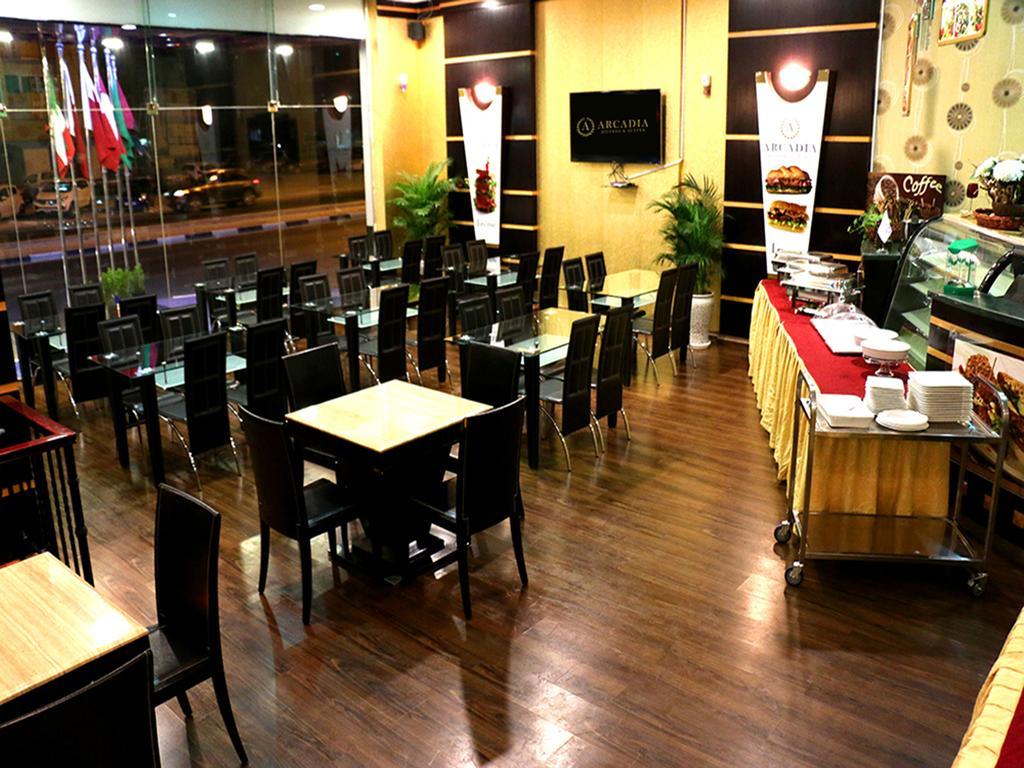 Arcadia Hotel Suites Sharjah Buitenkant foto