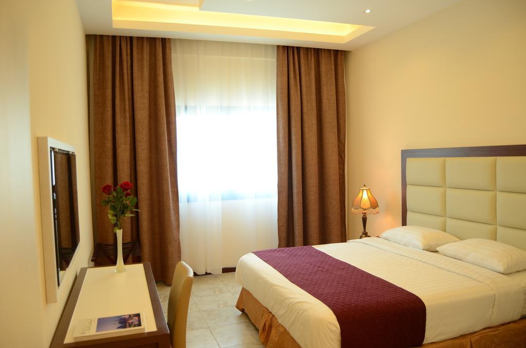 Arcadia Hotel Suites Sharjah Buitenkant foto