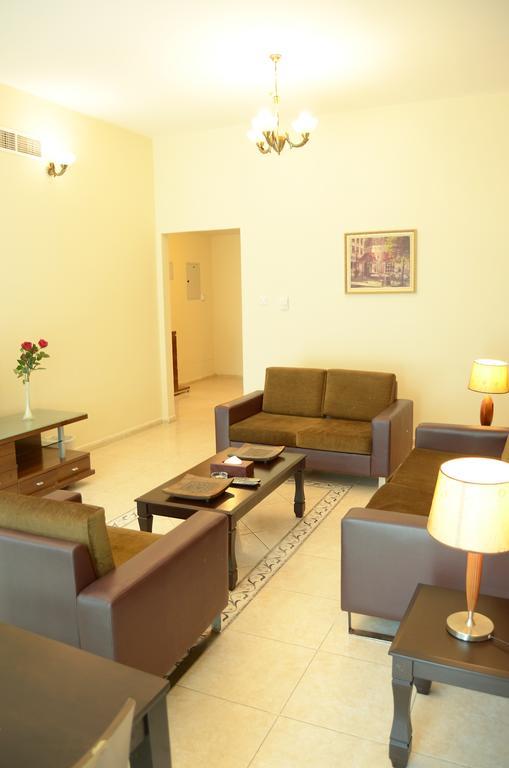 Arcadia Hotel Suites Sharjah Buitenkant foto
