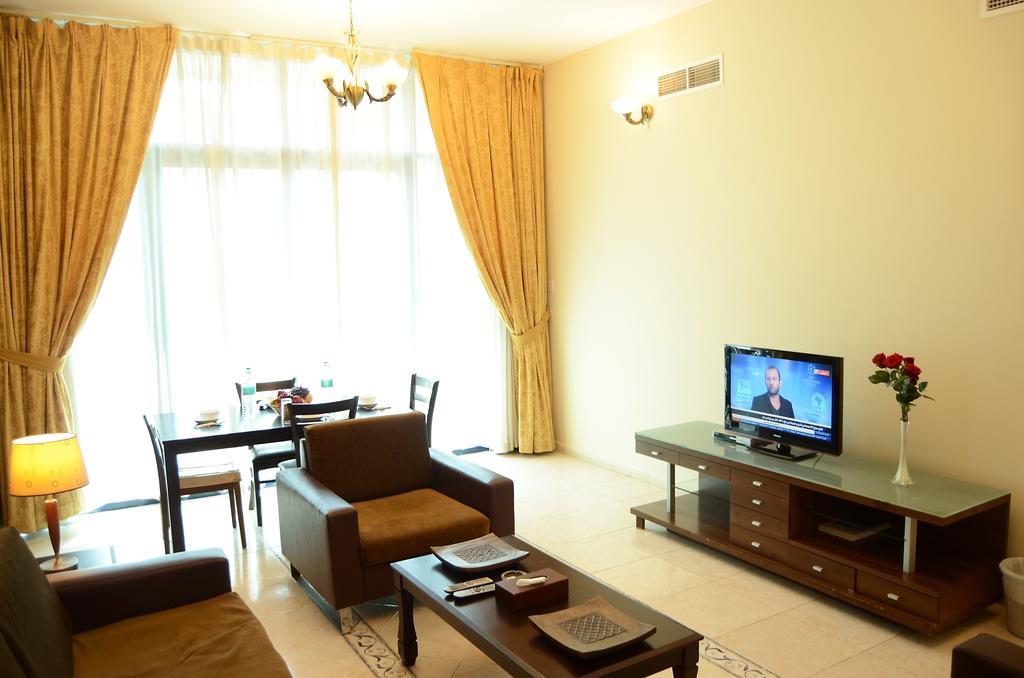 Arcadia Hotel Suites Sharjah Buitenkant foto