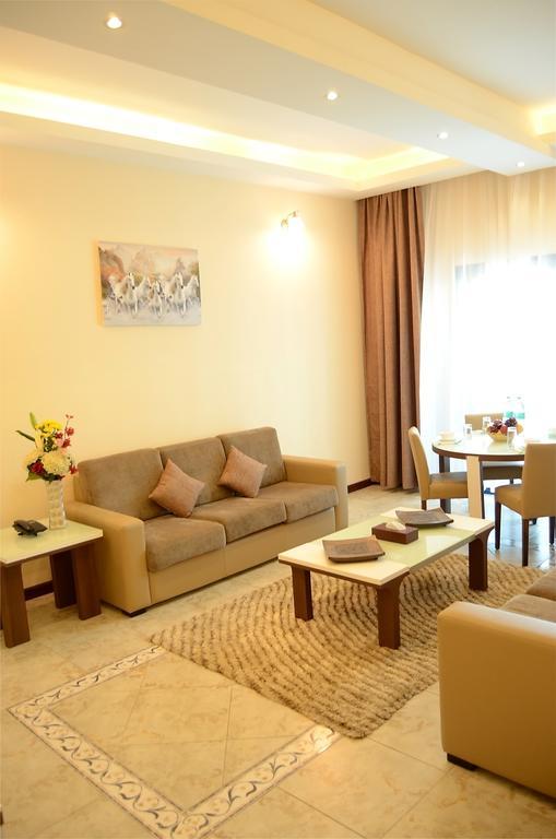 Arcadia Hotel Suites Sharjah Buitenkant foto