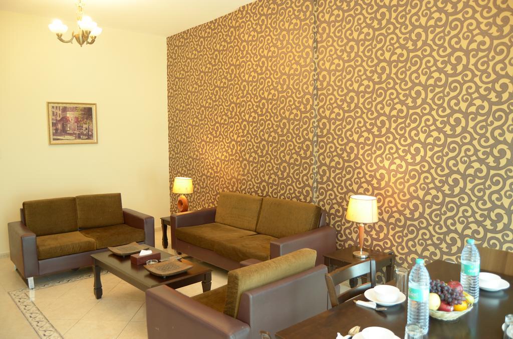 Arcadia Hotel Suites Sharjah Buitenkant foto
